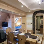 Kiry Zakopane Apartment *